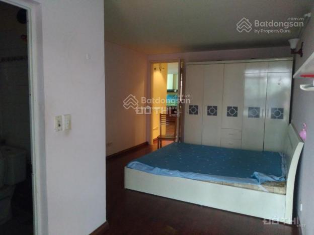 Cho thuê căn hộ tập thể đã sửa như chung cư tại nhà e2b, ngõ 4 phương mai, 11 triệu, 96m2