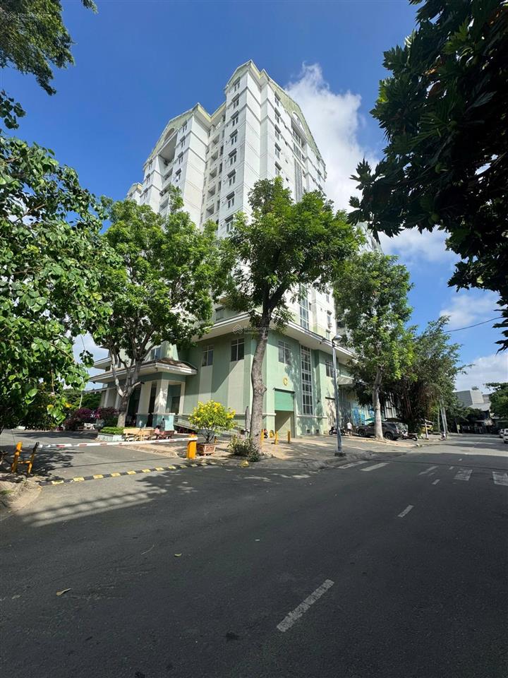 Chỉ 2,5 tỷ, sổ hồng riêng, chung cư nhất lan 2, căn 67m , 2pn 2wc, 2 ban công,  0906 780 ***