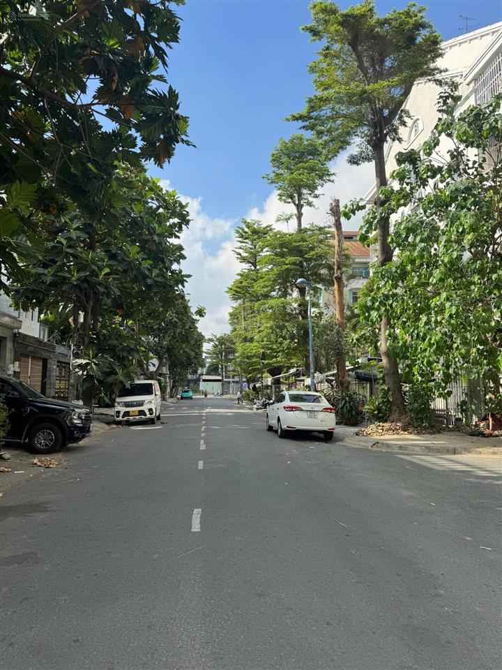 Chỉ 2,5 tỷ, sổ hồng riêng, chung cư nhất lan 2, căn 67m , 2pn 2wc, 2 ban công,  0906 780 ***