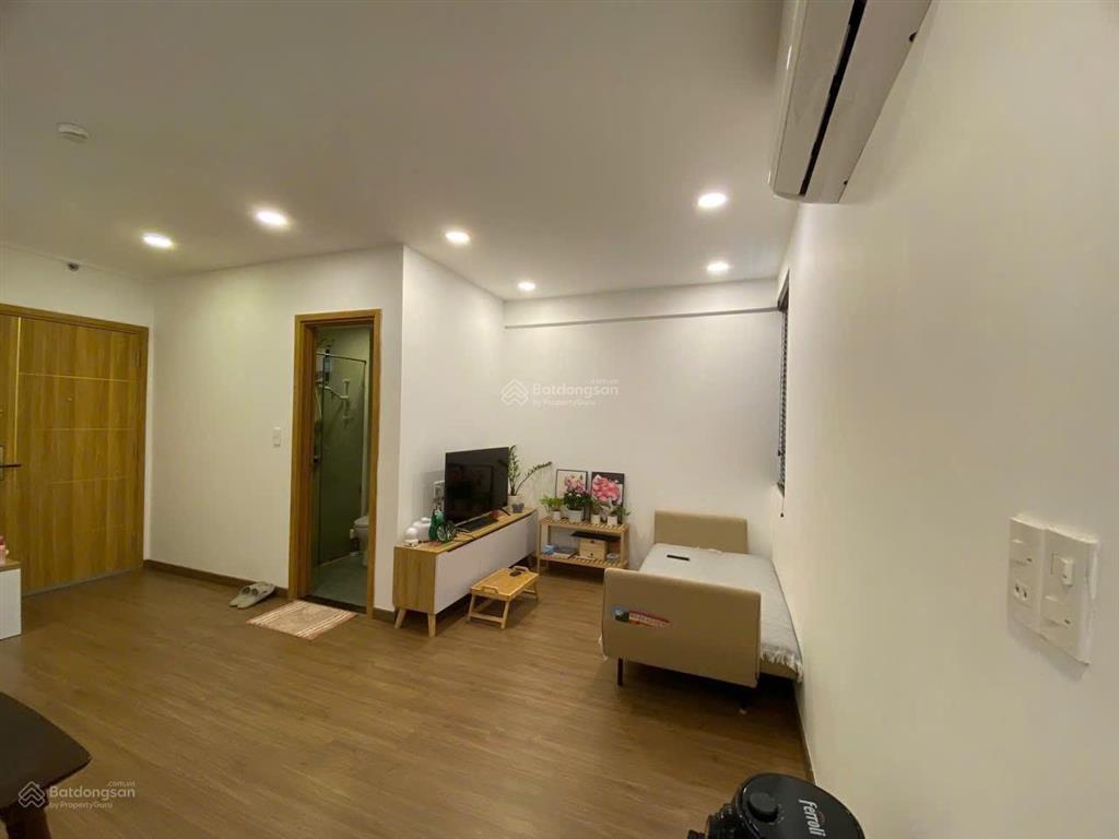 Bán gấp căn hộ saigonhome ngay coopmart, bv bình tân. 48m², 1pn 1wc, full nội thất, giá 2,1 tỷ.