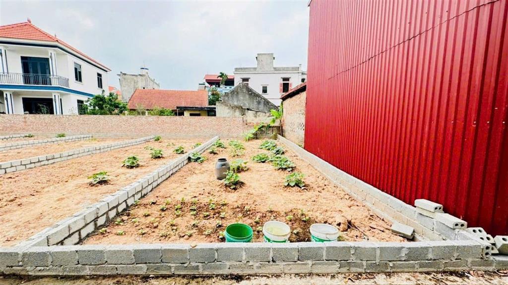 Đất hoà bình thượng 2 mặt tiền trước sau tân tiến, văn giang
