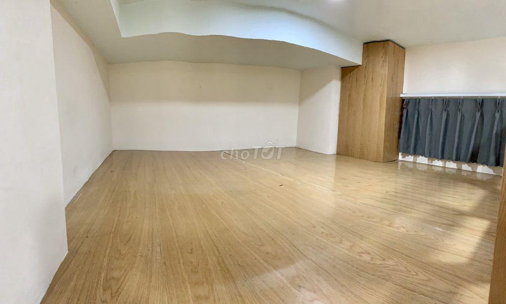 Duplex có gác, có cửa sổ | 5tr/tháng | Huỳnh Tấn Phát, Q.7