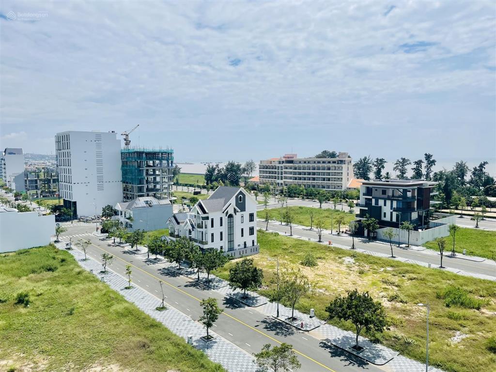 Bán đất nền biệt thự mặt tiền đường lớn mậu thân.  0919 080 *** gặp linh