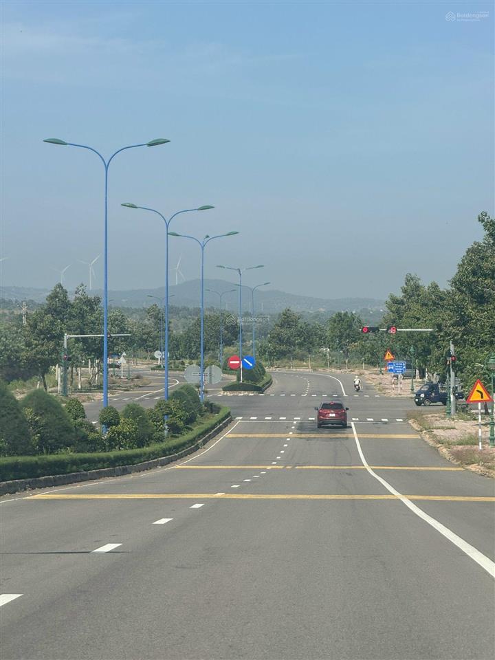 Bán 4000m2 mặt tiền đường sỏi thiện nghiệp nối sân bay .  0919 080 *** gặp linh