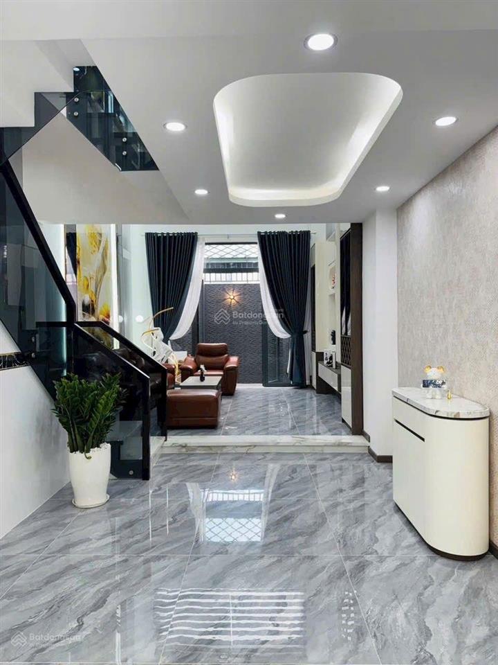 Nhà phố cao cấp, 70 m2 khu bình thành, nội thất siêu xịn có bảo hành nhà 10 năm