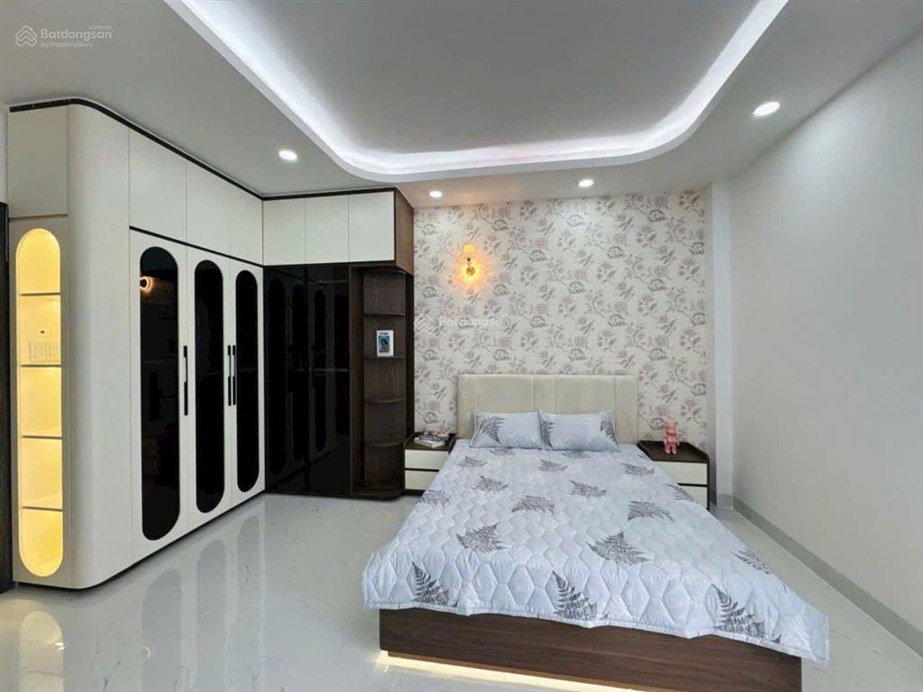 Nhà phố cao cấp, 70 m2 khu bình thành, nội thất siêu xịn có bảo hành nhà 10 năm