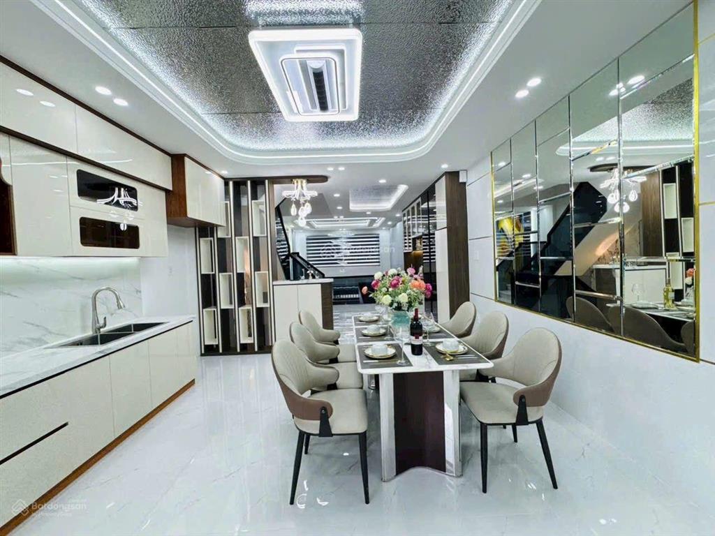Nhà phố cao cấp, 70 m2 khu bình thành, nội thất siêu xịn có bảo hành nhà 10 năm