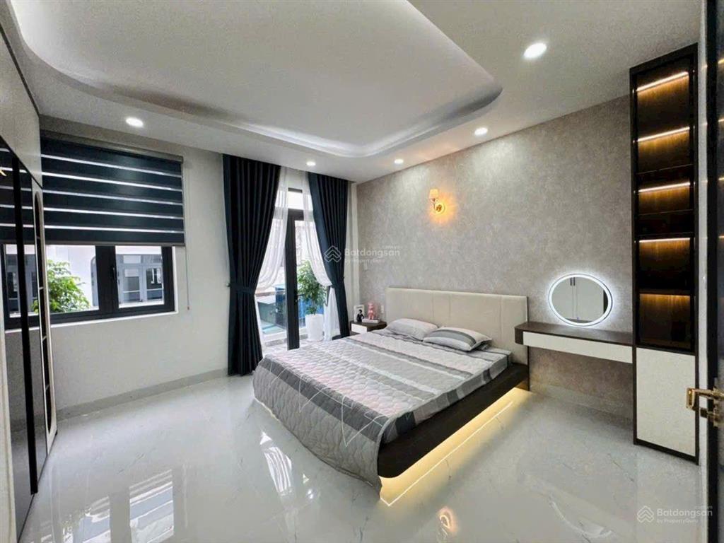 Nhà phố cao cấp, 70 m2 khu bình thành, nội thất siêu xịn có bảo hành nhà 10 năm