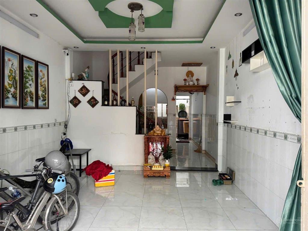 Ccg bán nhà 1 lầu,2pn, 1 sẹc liên ấp 123 vĩnh lộc b. nhà cứng cáp, dchh