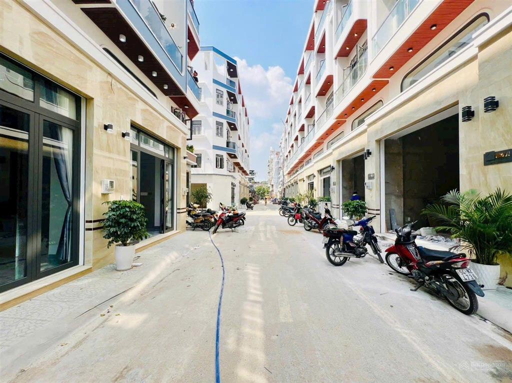 Nhà siêu vip khu đô thị bình thành, phường bình tân. sử dụng 270m²