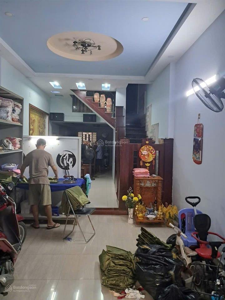 Nhà khu dân cư vĩnh lộc đối diện công viên dt 4 x 15 giá 7,48 tỷ