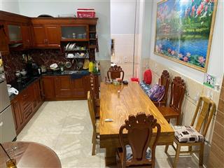 Nhà 4x24 3,5 tấm.nội thất gỗ sang xịn. chủ bán đi mỹ cần chủ mới yêu thương