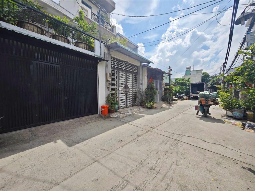 Nhà 4 x 19,5m, 1 lầu 2/ bình thành, hẻm 5m, giá giảm sốc