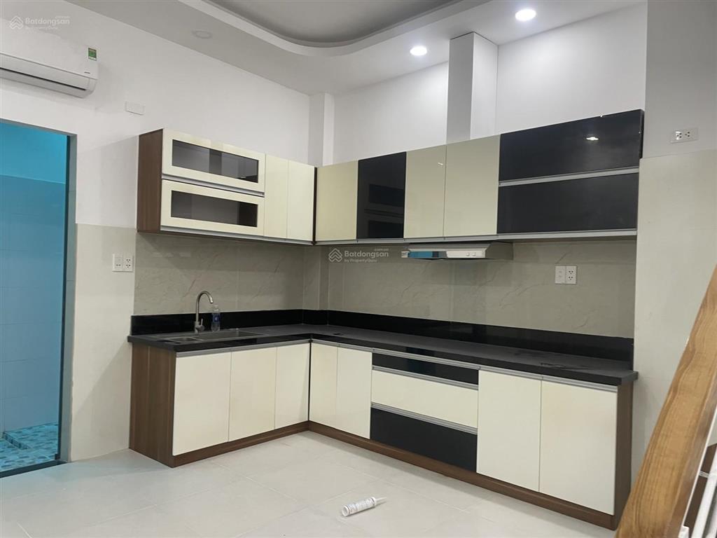 Nhà đẹp mới xây 6,8 tỷ, đường oto ngay cá sấu hoa cà, hiệp bình chánh