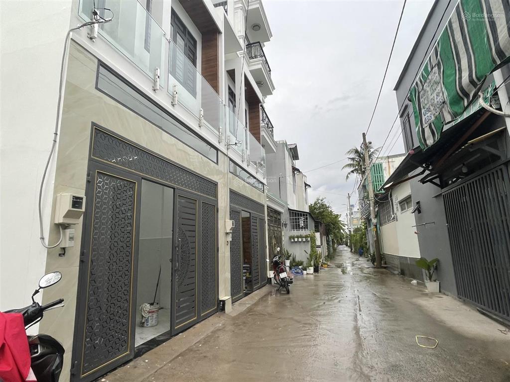 Nhà đẹp mới xây 6,8 tỷ, đường oto ngay cá sấu hoa cà, hiệp bình chánh