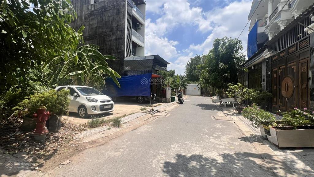 5,5 tỷ nền đất 2 mặt tiền xe hơi đường 48 p. hbc, 3 phút ra đến phạm văn đồng, giga mall