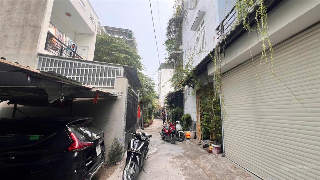 Nhà 4 tầng, 6,95 tỷ đường 38 ngay chợ hiệp bình, p. hiệp bình chánh