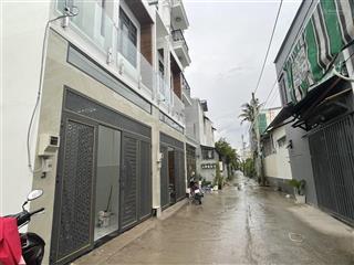 Nhà mới xây 4 tầng 7.7 tỷ, oto vào nhà, gần giga mall phạm văn đồng