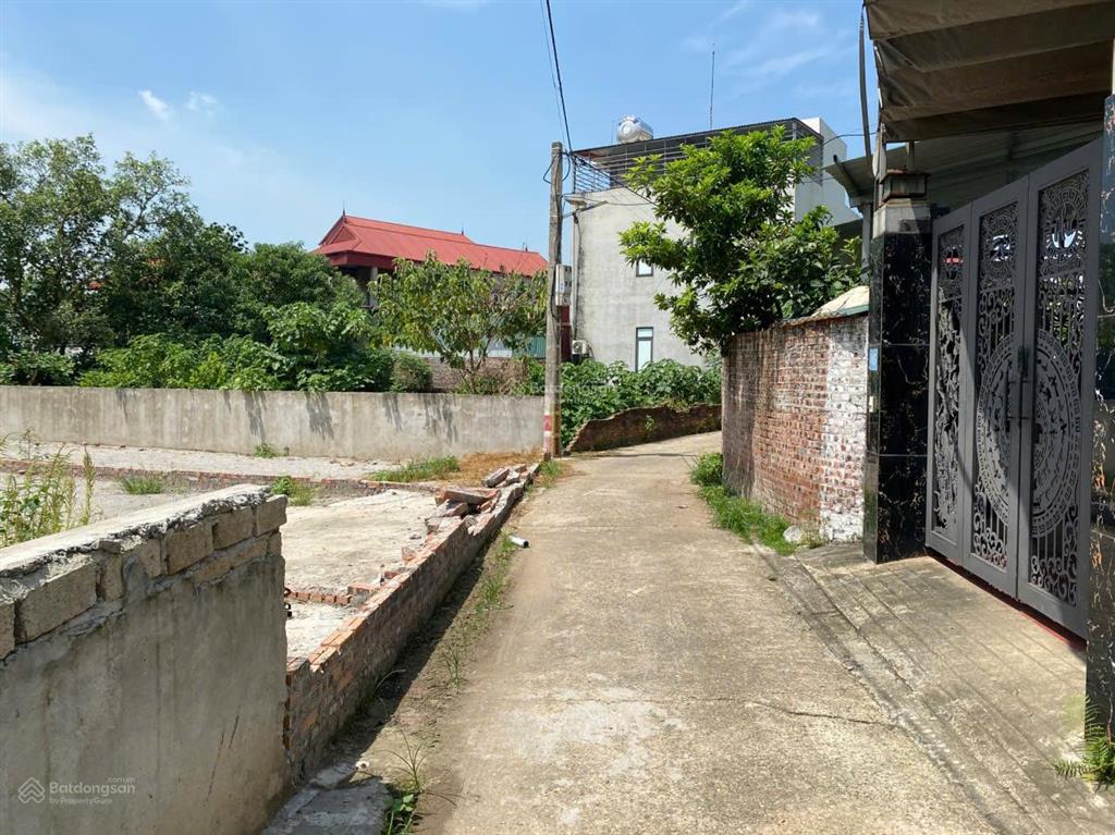 Bán gấp đất thổ cư 100m2 giáp kđg tân trung chùa cách ql 35 chỉ hơn 100m giá rẻ 2,6 tỷ