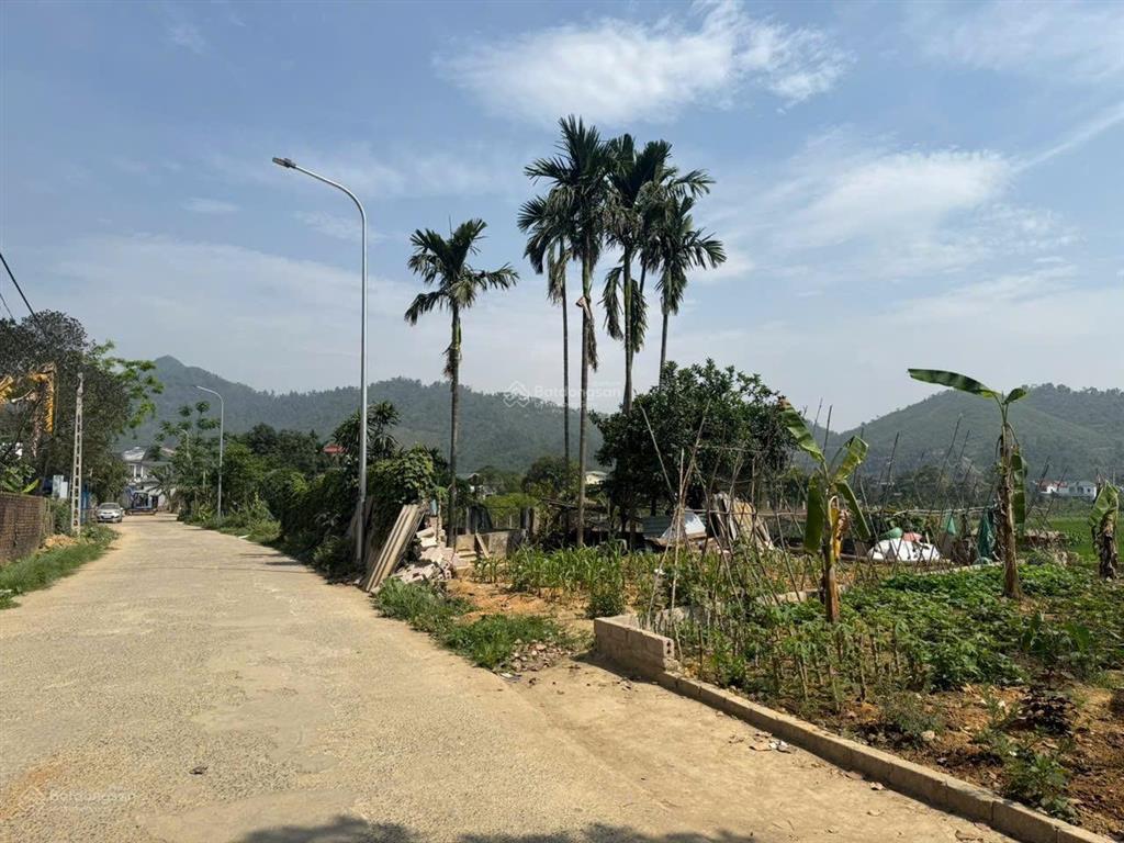 Bán trục chính liên xã 99m2 tại yên bình, thạch thất, hà nội, giá tốt chỉ 3 tỷ