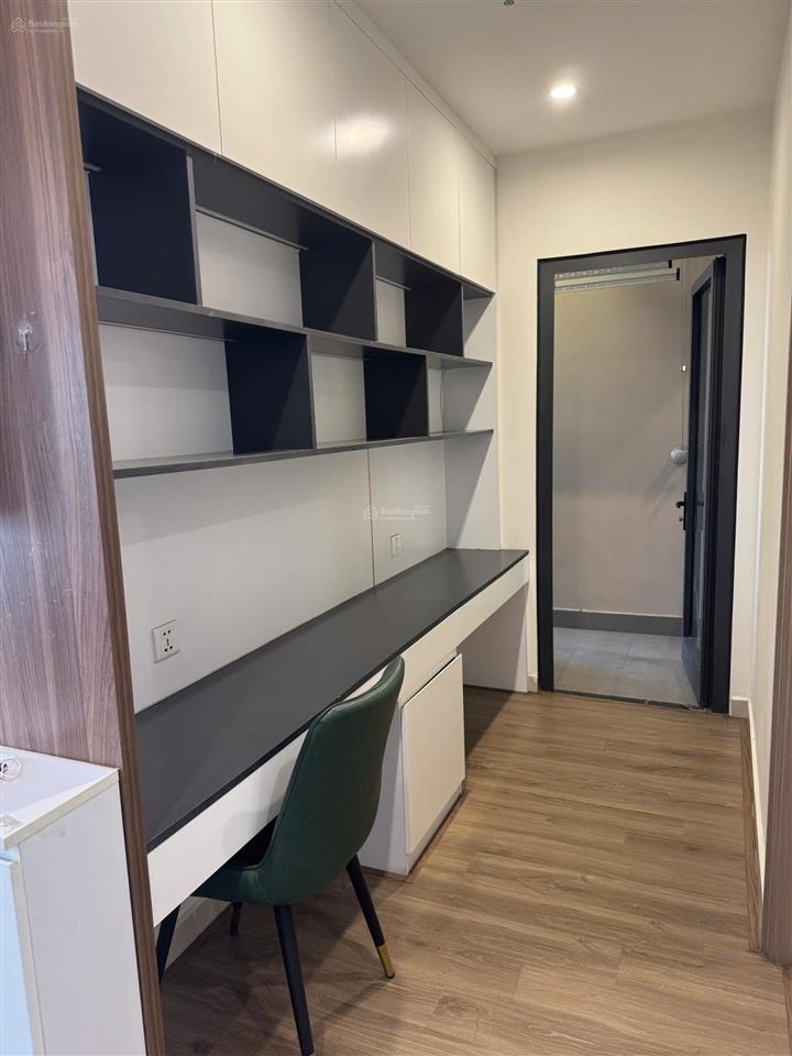 Bán căn hộ 2 phòng ngủ 2 vệ sinh 63m full nội thất view sông giá 3,5 tỷ