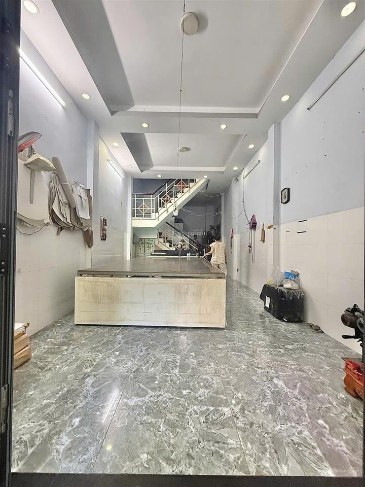 Nhà tân bình  hxh 8m thông  3 tầng btct  dòng tiền 14tr  nhỉnh 9 tỷ