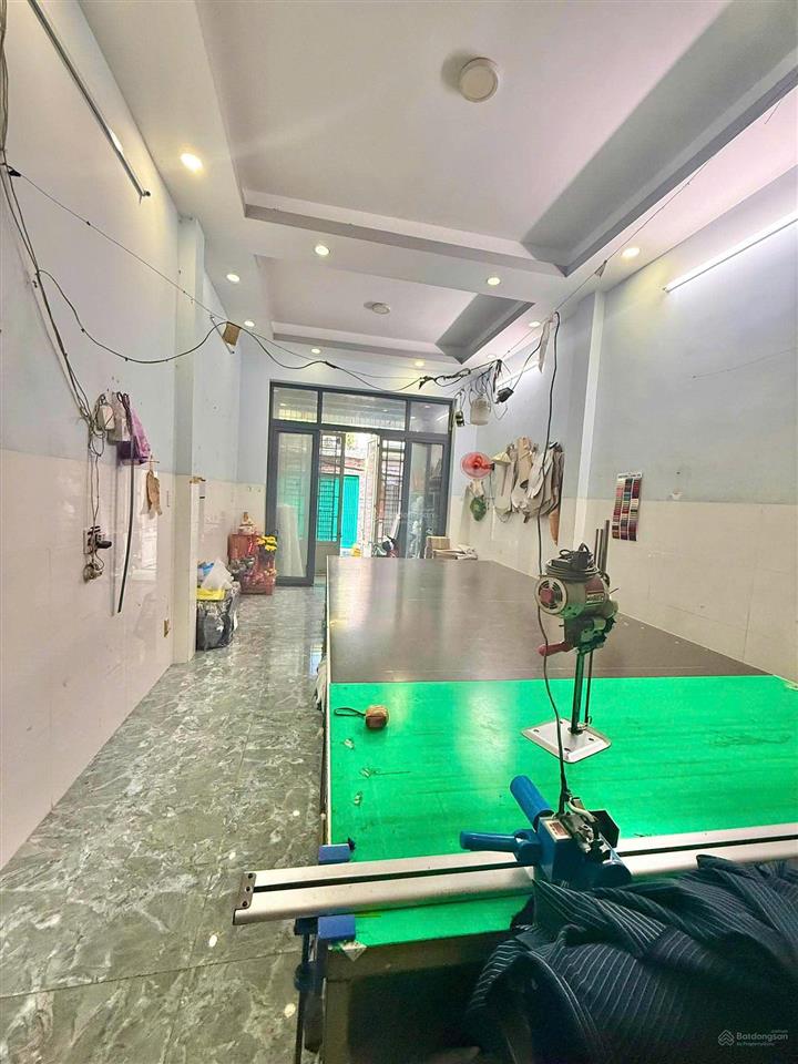 Nhà tân bình  hxh 8m thông  3 tầng btct  dòng tiền 14tr  nhỉnh 9 tỷ