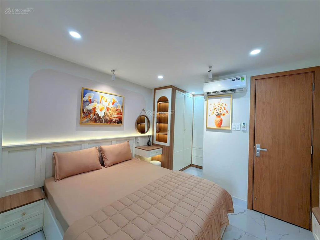 Bán nhà quận 1 giá 3.59 tỷ, 1 trệt 1 lầu, dtsd 32m2, tặng full nội thất xịn