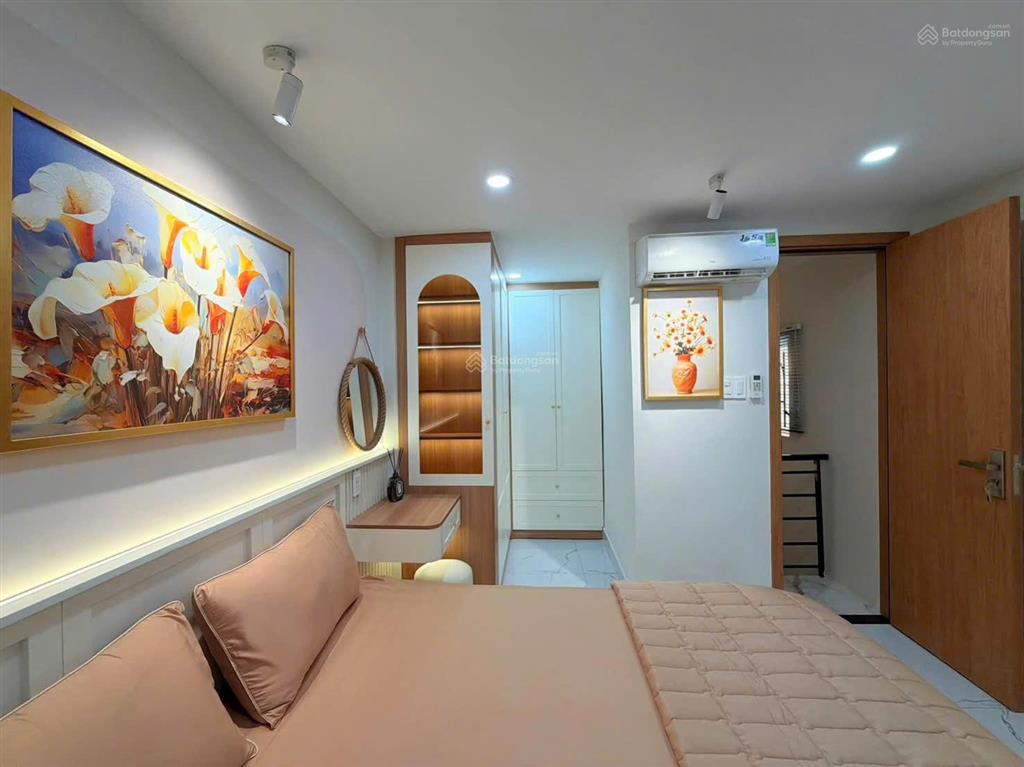 Bán nhà quận 1 giá 3.59 tỷ, 1 trệt 1 lầu, dtsd 32m2, tặng full nội thất xịn