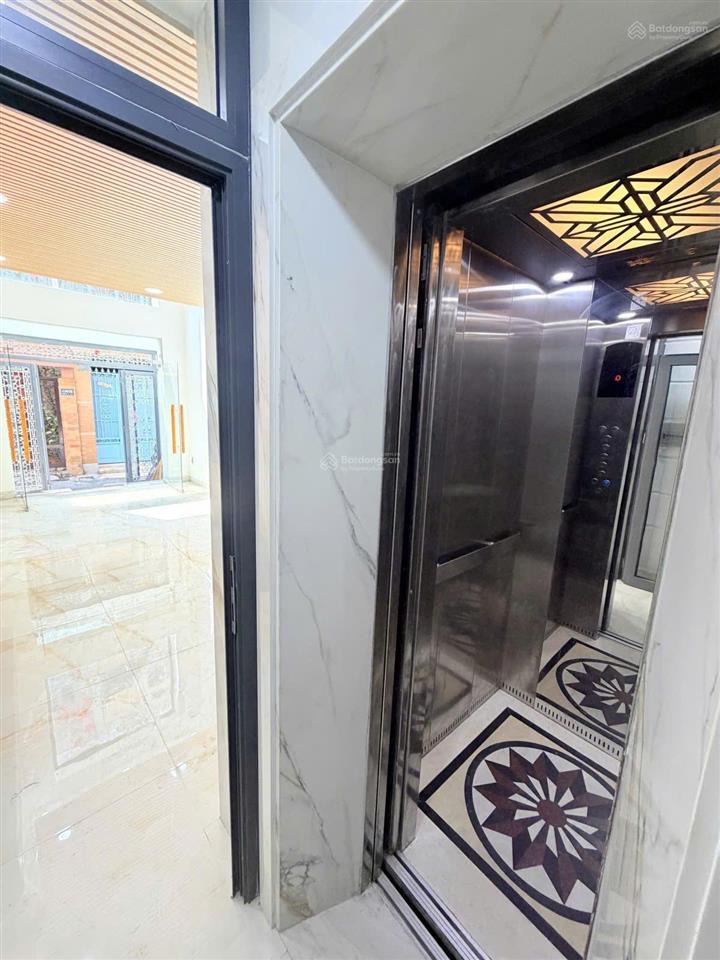 Bán nhà cmt8 quận 3, 40m, 5 tầng có thang máy, hoàn công đủ, giá 8.9 tỷ