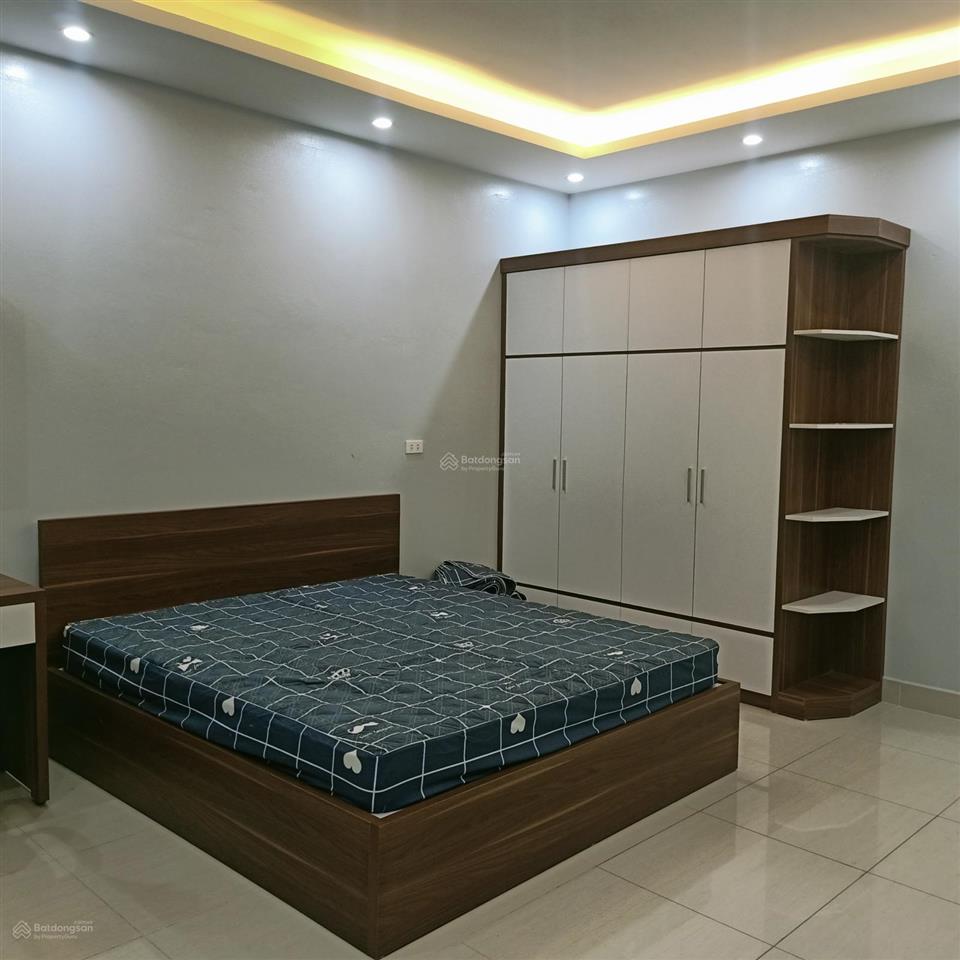 Cho thuê nhà 3 tầng hoàn thiện 4 phòng ngủ full nội thất chỉ việc xách vali về ở giá chỉ 12tr/tháng