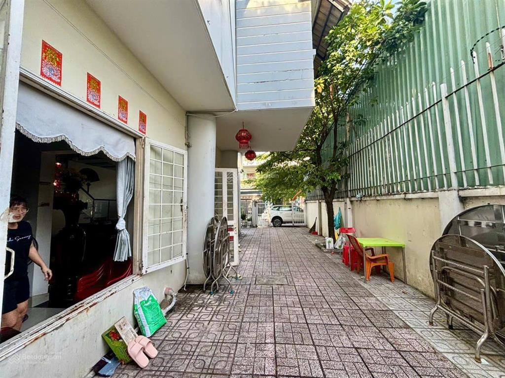 Nhà mặt phố d35, an phú, thuận an, bình dương, giá cực chất 10 tỷ 200tr. 180 m2
