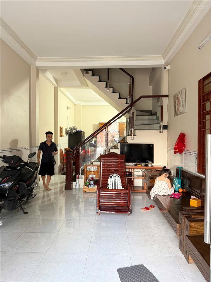 Bán nhà mặt phố tại đường na5, phường an phú, thành phố thuận an, giá ưu đãi 6,2 tỷ, 150m²