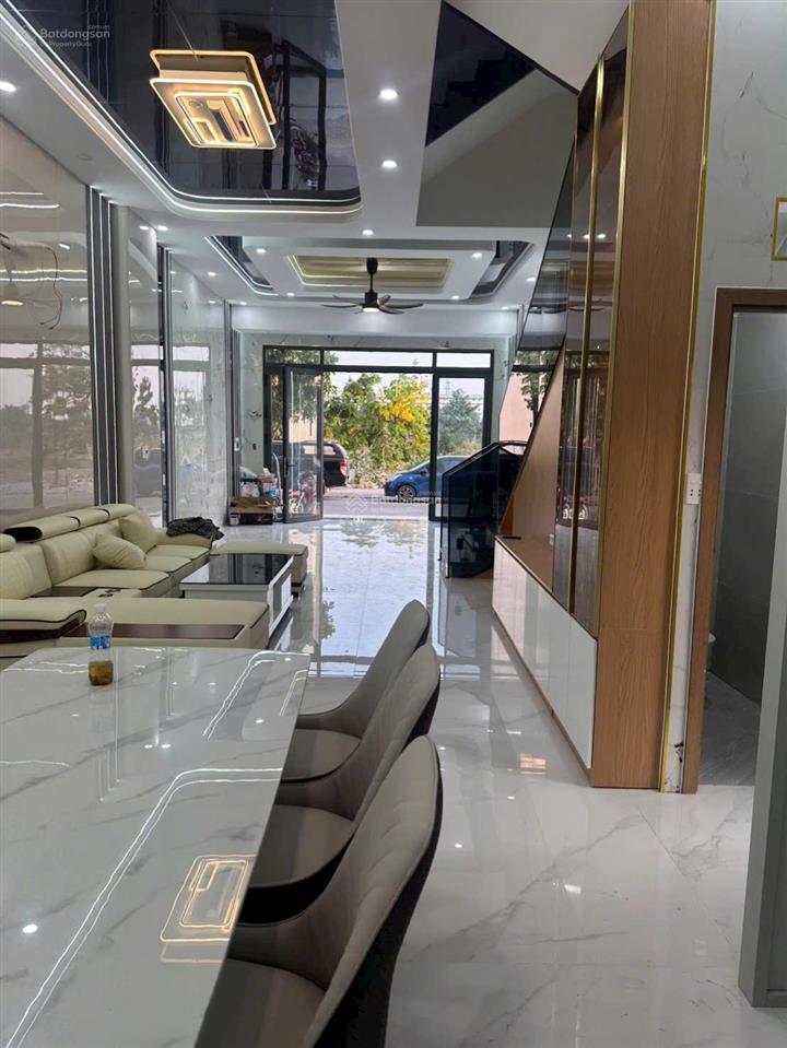 Cần bán nhà 1 trệt 2 lầu kdc thuận giao dt 80m2 full thổ cư
