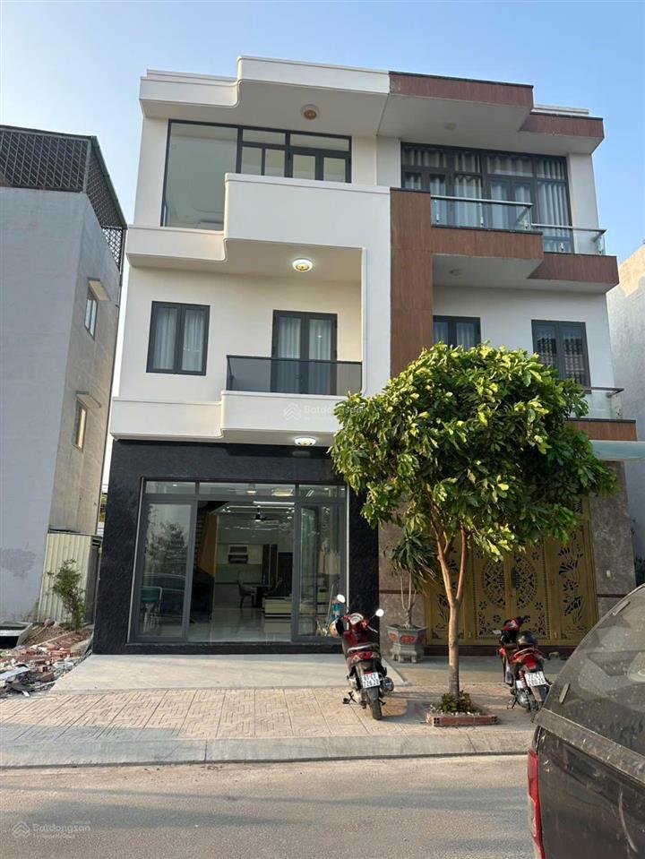 Cần bán nhà 1 trệt 2 lầu kdc thuận giao dt 80m2 full thổ cư