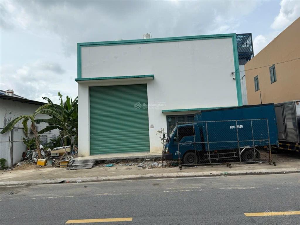 Bán nhà mặt phố tại thuận giao, 10,5 tỷ, 200m², 1pn, 1wc, mặt tiền 8m