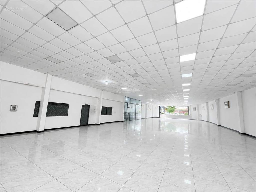 Cho thuê gấp nhà mặt phố 743, an phú, tp.thuận an, 70 triệu, 1300m2