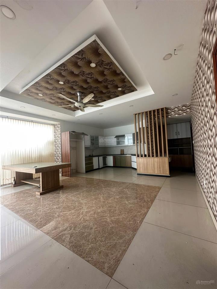 Cho thuê nhà mặt phố d1, 45 triệu vnd, 200m2, 5pn, 4wc, hướng bắc, mặt tiền 12m