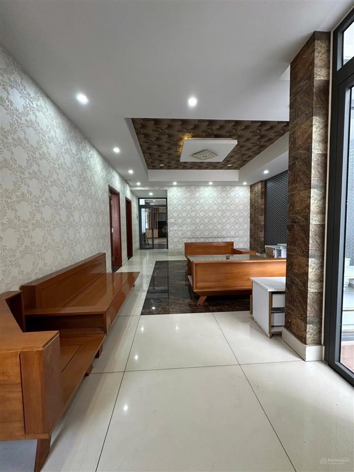 Cho thuê nhà mặt phố d1, 45 triệu vnd, 200m2, 5pn, 4wc, hướng bắc, mặt tiền 12m
