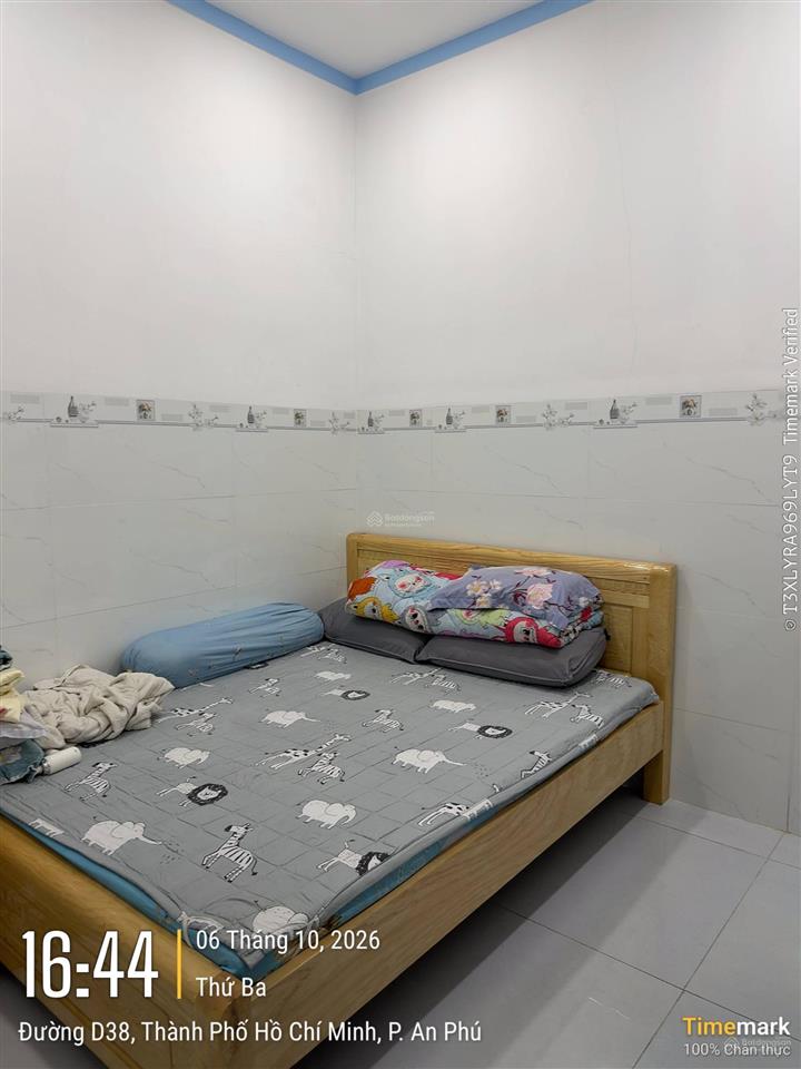 Cần bán can nhà 1 trệt 1 lầu dt 57.8m2 full thổ cư nhà hoàn công giá bán 3 tỷ7