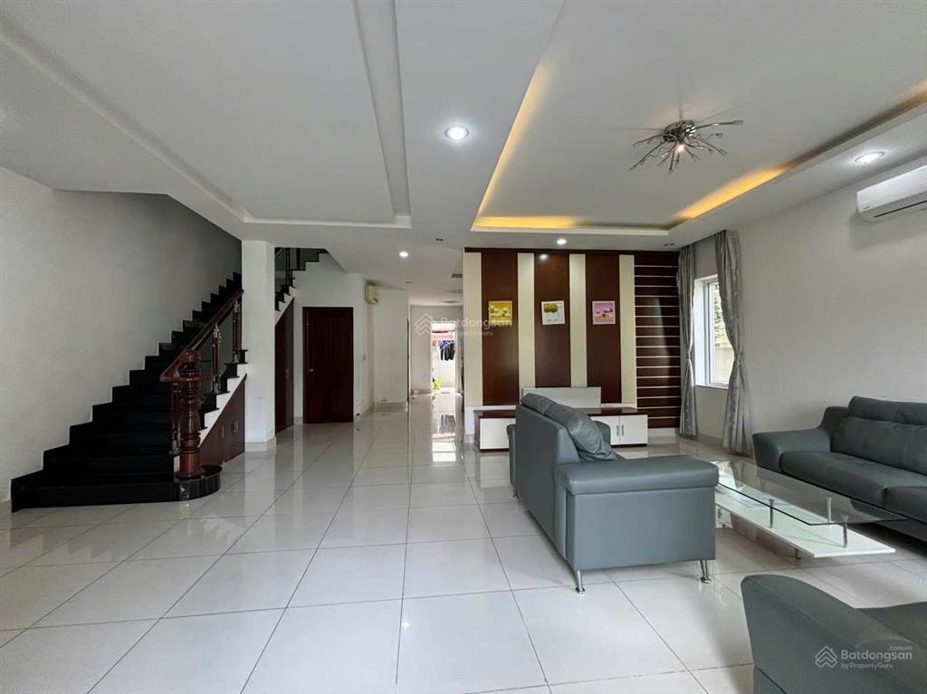 Bán biệt thự 4pn, 4wc, 300m2 giá ưu đãi tại d33, an phú, thuận an, bình dương