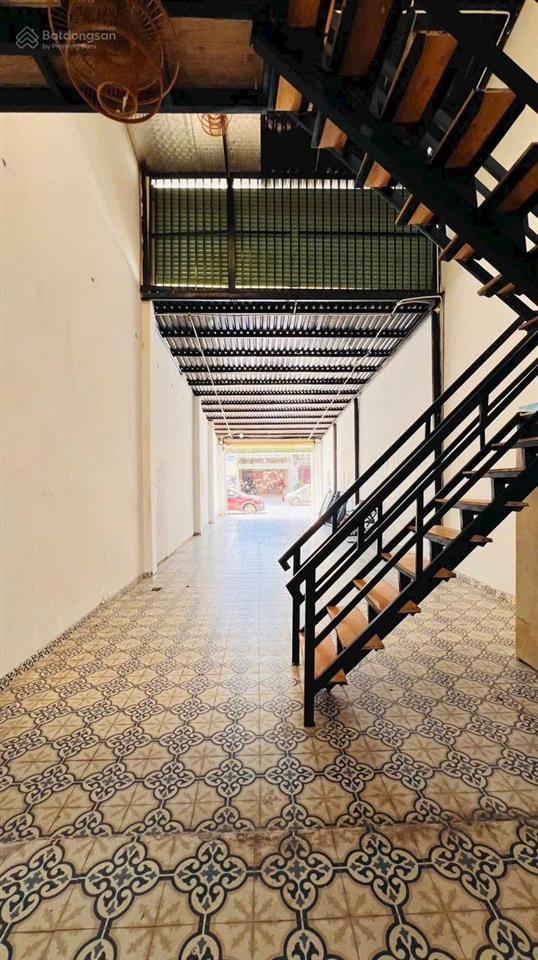 Bán gấp nhà mặt phố đường na5, 5,6 tỷ, 150m2, 2pn, 2wc, view đẹp