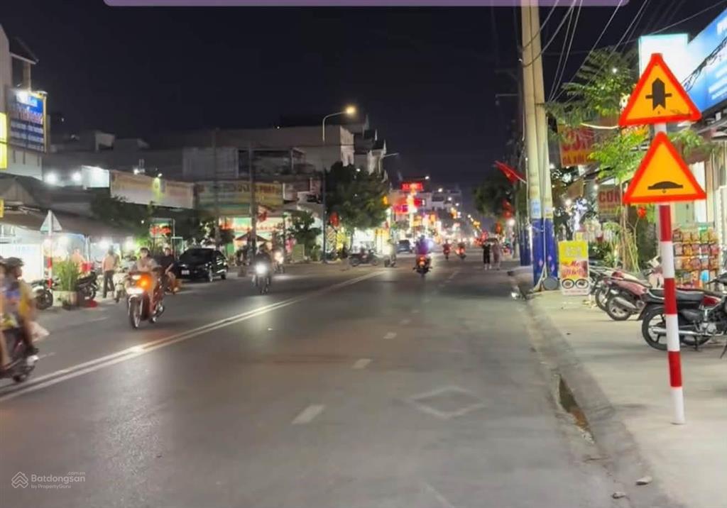 Bán nhà mặt phố 200m2 giá ưu đãi tại d38, an phú, thuận an, 18 tỷ vnd
