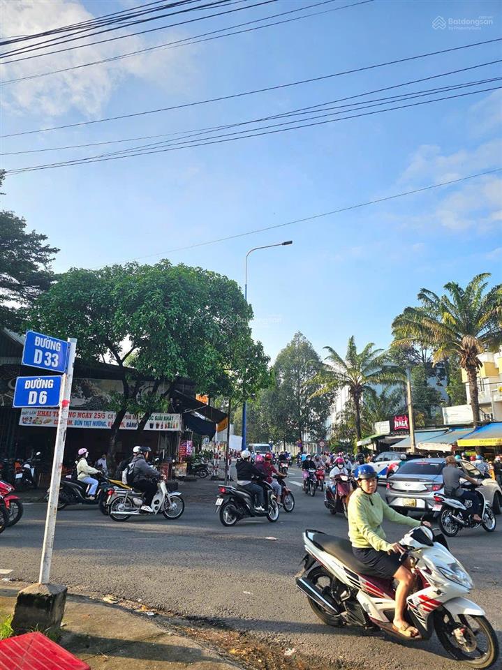 Bán nhà mặt phố tại d33, an phú, 18 tỷ, 300m2, chỉ với view đẹp