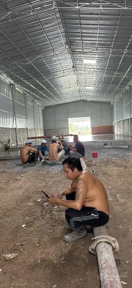 Cho thuê kho ngay gần vòng xoay an phú, dt 860m2, vị trí làm kho hoặc kinh doanh gì cũng được