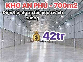 Cho thuê kho ngay gần vòng xoay an phú, dt 860m2, vị trí làm kho hoặc kinh doanh gì cũng được