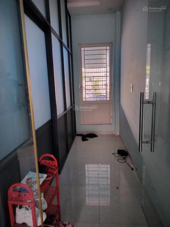 Chủ gửi bán căn nhà kdc nam phương, giáp d38 visip 1, nhà 1 trệt 1 lầu có 2 phòng ngủ