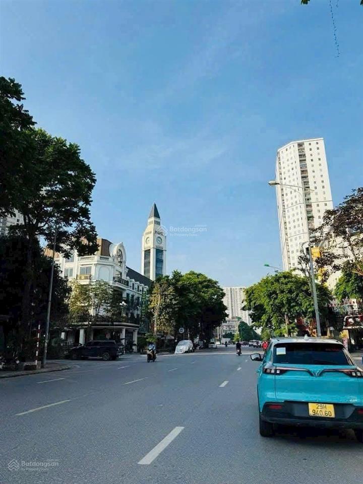 Hàng hiếm. chủ cần bán gấp. đường 24m kinh doanh văn phòng. 90m x 4t. nhà xây thô. 2 mặt đường