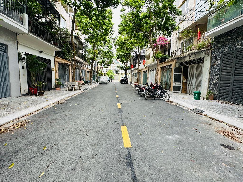 Chỉ 2.5 tỷ vốn tự có - sở hữu ngay liền kề văn phú 68m2, 4 tầng xây mới 100%