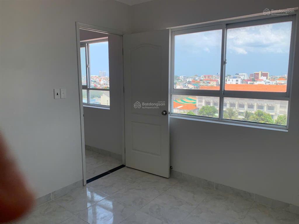 Bán căn góc view biển chung cư hqc phú tài. sổ hồng riêng.